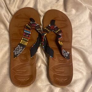 Size 9 flip-flops never worn